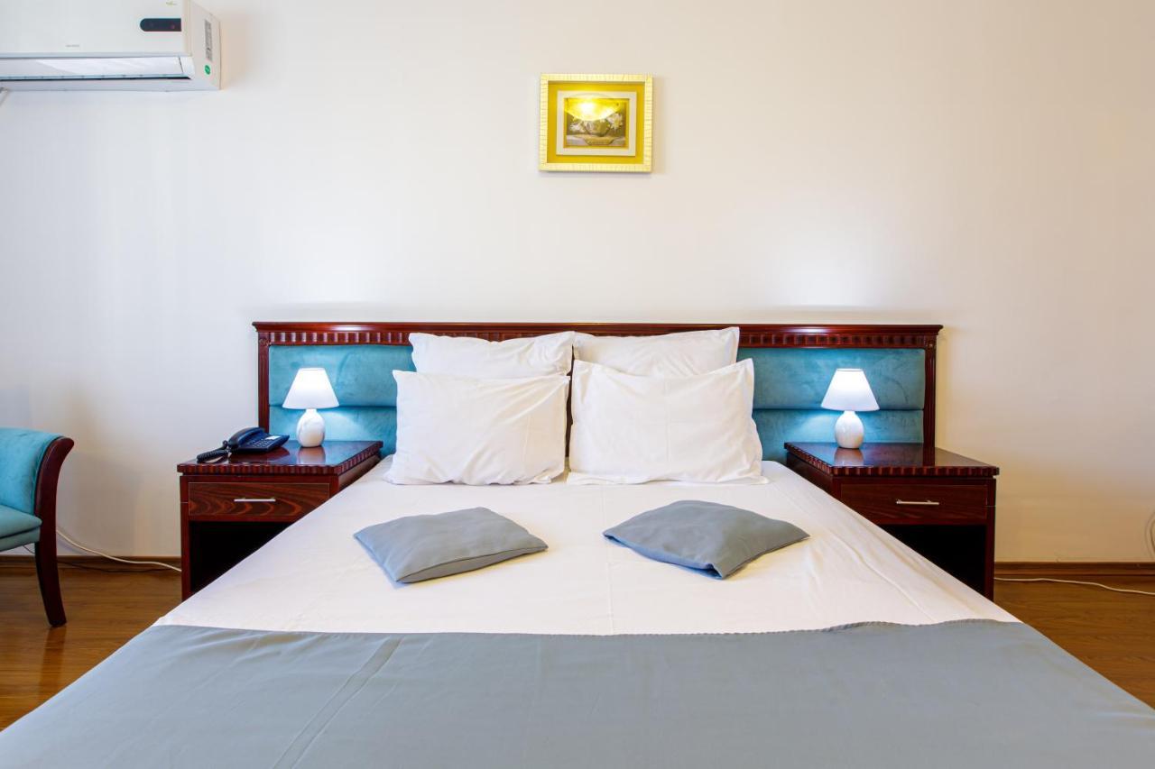 Lira Pacific Aparthotel Constanţa Extérieur photo