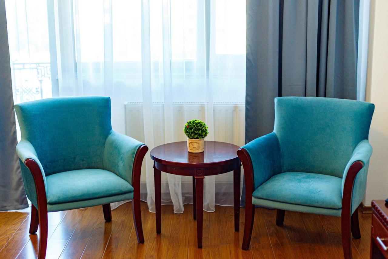 Lira Pacific Aparthotel Constanţa Extérieur photo