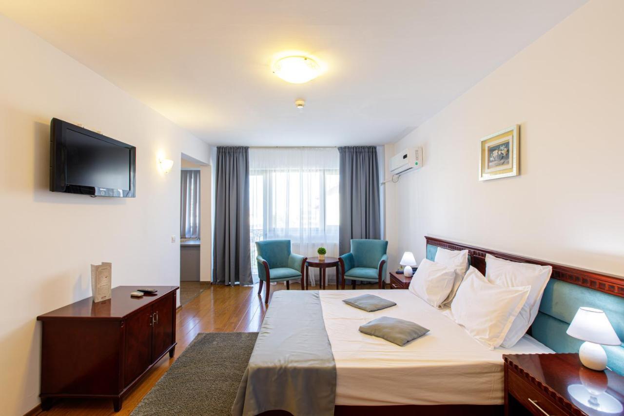 Lira Pacific Aparthotel Constanţa Extérieur photo