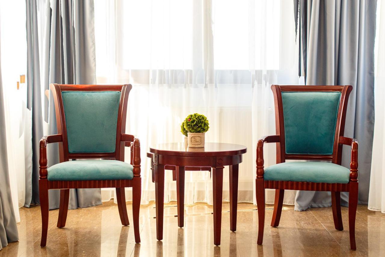 Lira Pacific Aparthotel Constanţa Extérieur photo