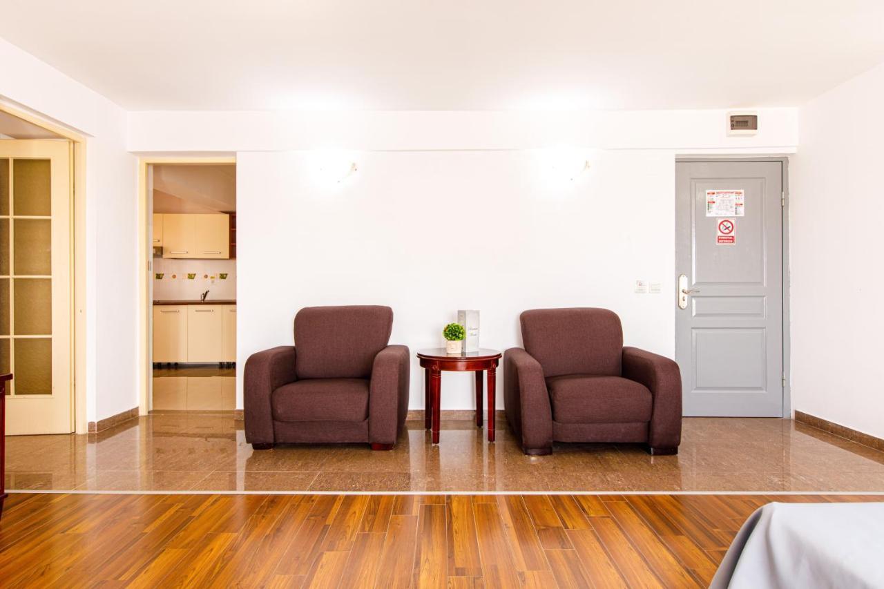 Lira Pacific Aparthotel Constanţa Extérieur photo