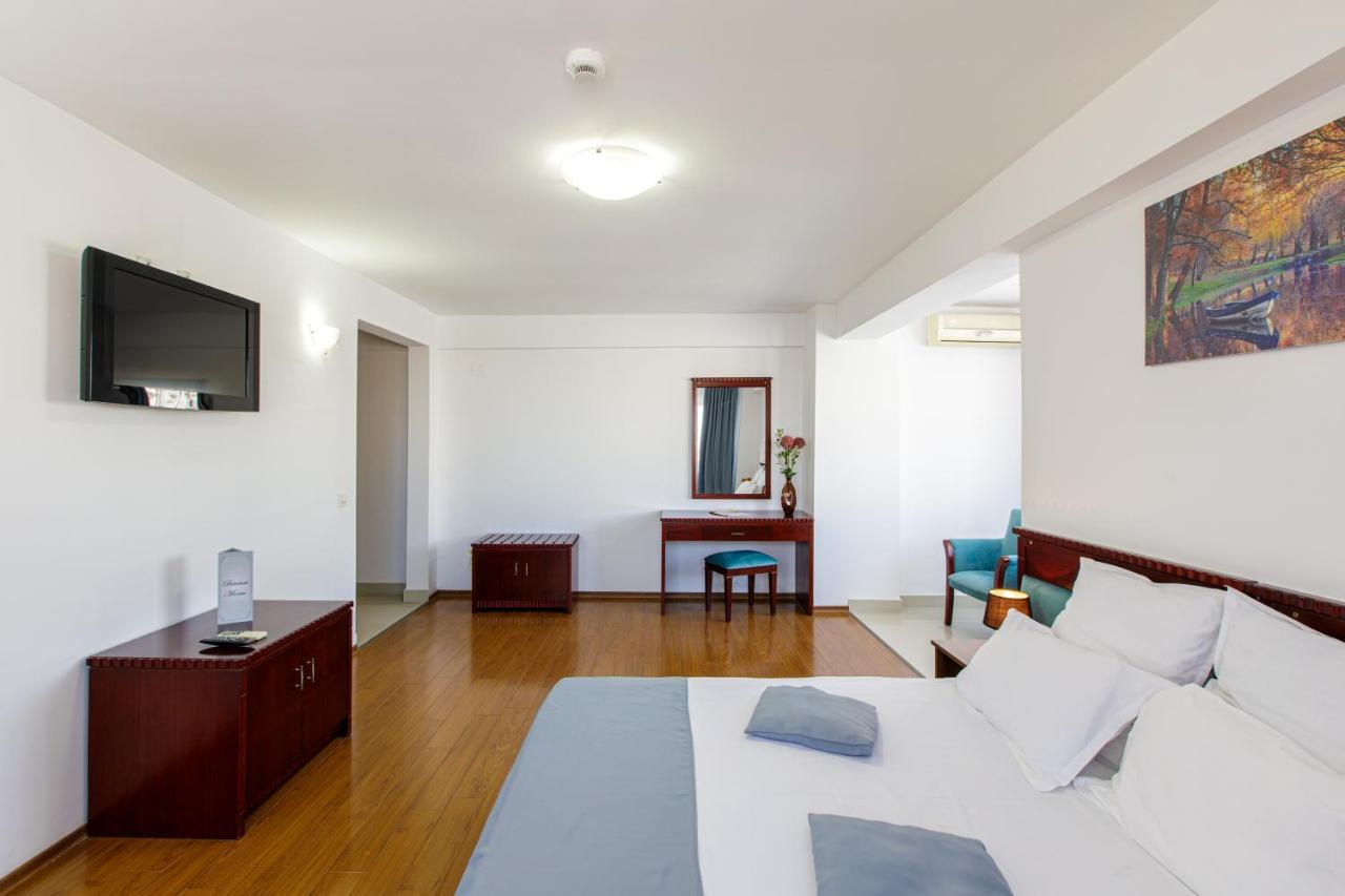 Lira Pacific Aparthotel Constanţa Extérieur photo