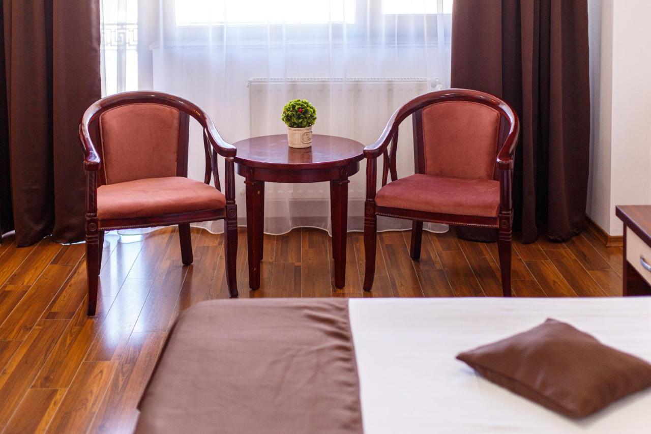 Lira Pacific Aparthotel Constanţa Extérieur photo